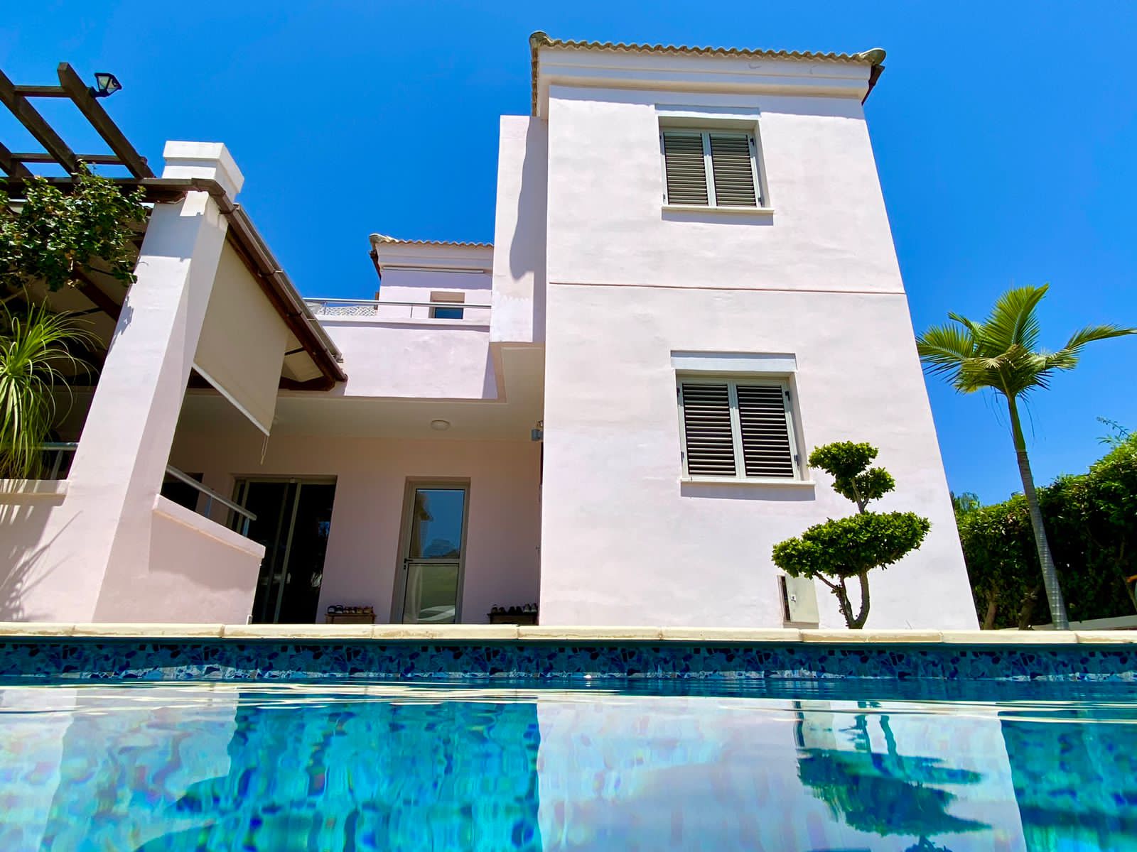 Limassol Property Superb 3 Bedroom Villa in Prime Location