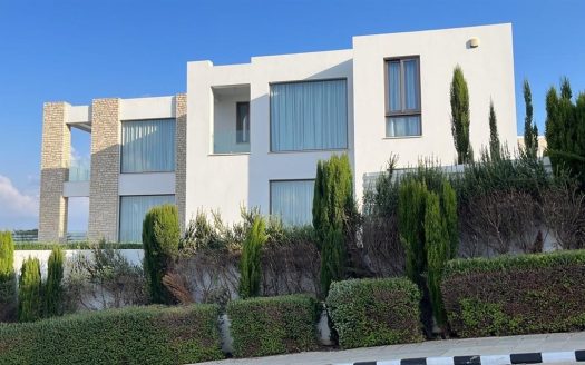 Paphos Property Stunning 5 Bedroom Villa