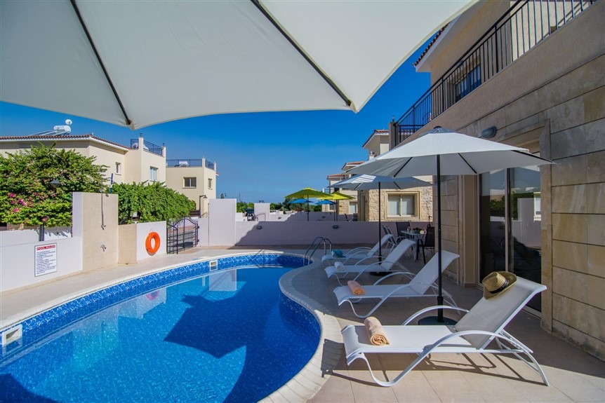 Paphos Property Exclusive Three Bedroom Villas