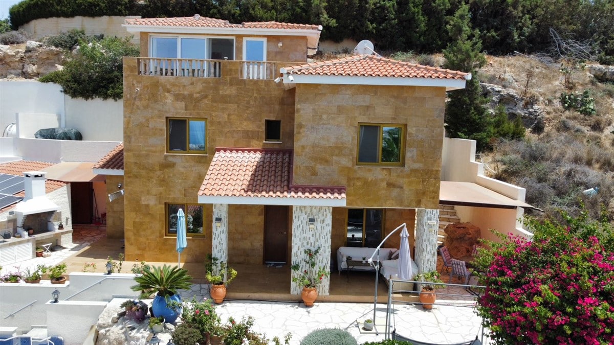 Paphos Property Spacious Four Bedroom Villa
