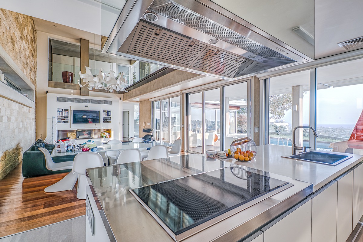 Limassol Property 5 Bedroom Luxury Villa