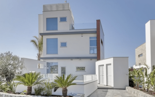 Famagusta Property Luxury Six Bedroom Villa