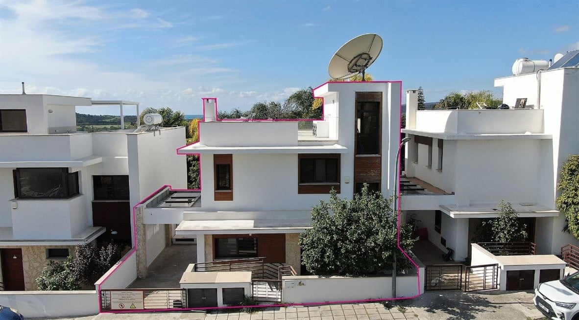Limassol Property Spacious 3 Bedroom House