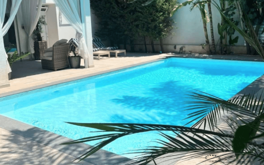 Limassol Property 4 Bedroom Villa in Agios Spyridonas