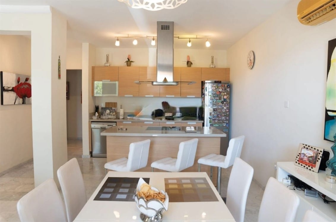Limassol Property 3 Bedroom Apartment in Gated Complex