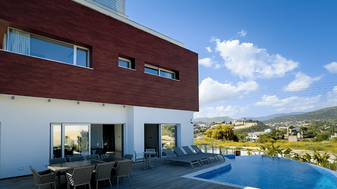 Limassol Property Luxury 3 Bedroom Villa in Kalogirou