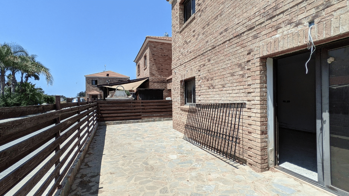 Larnaca Property Four Bedrooms House