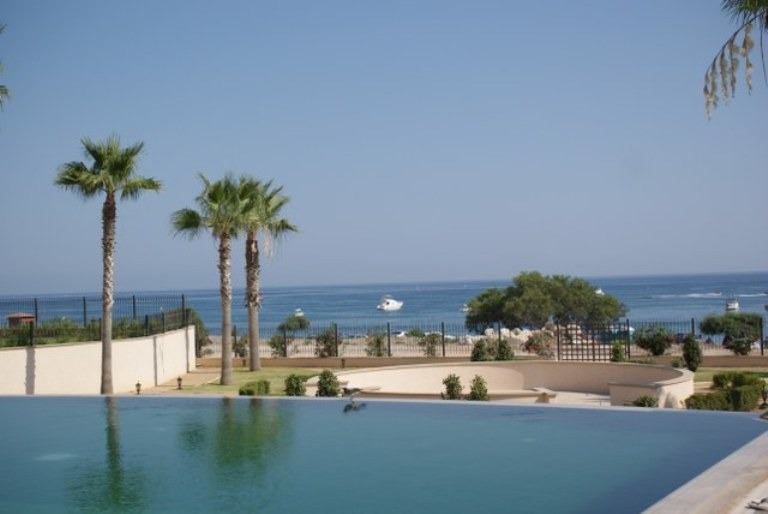 Limassol Property Three Bedroom Ground Floor Apartment