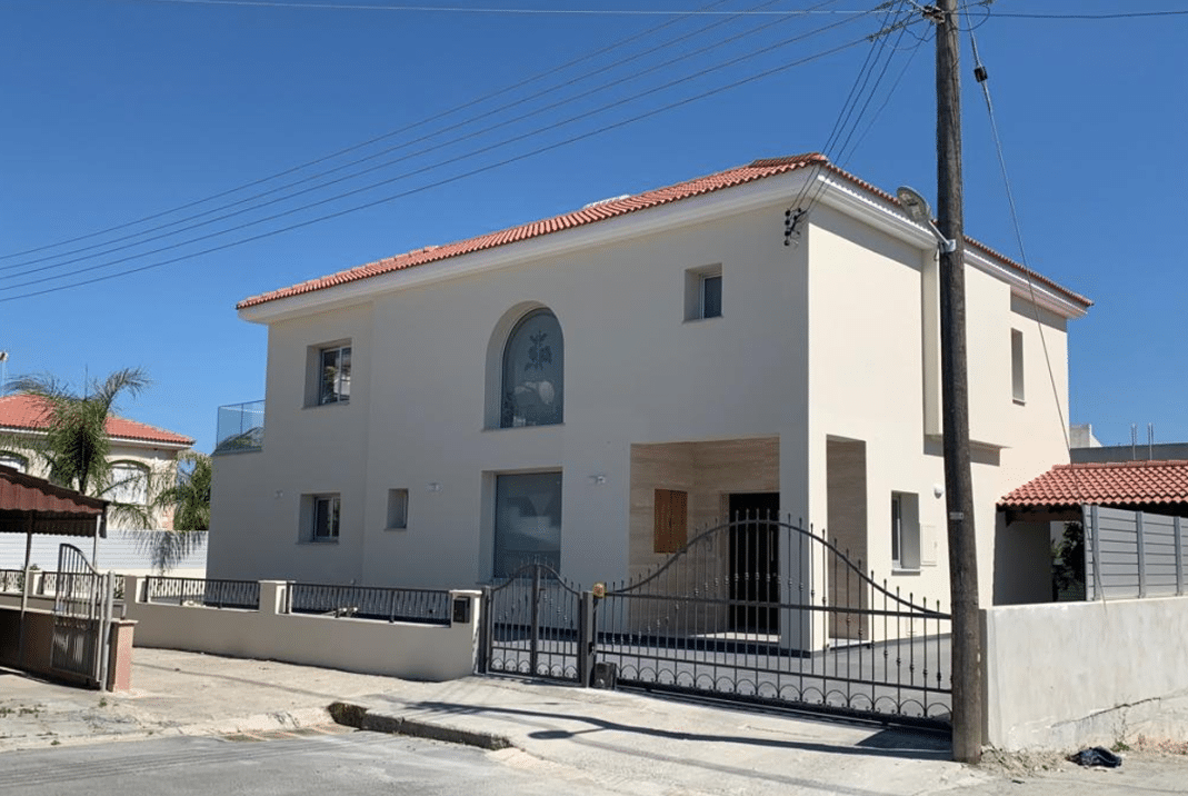 Limassol Property Spacious Three Bedroom Villa