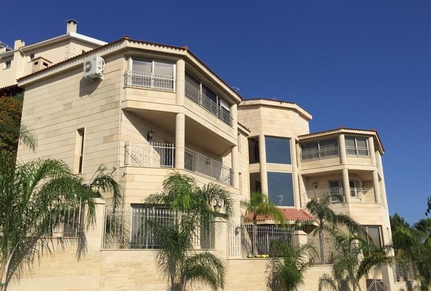 Limassol Property Spacious Seven Bedroom Villa