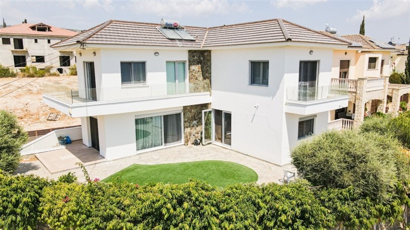 Limassol Property Five Bedroom Beautiful Villa