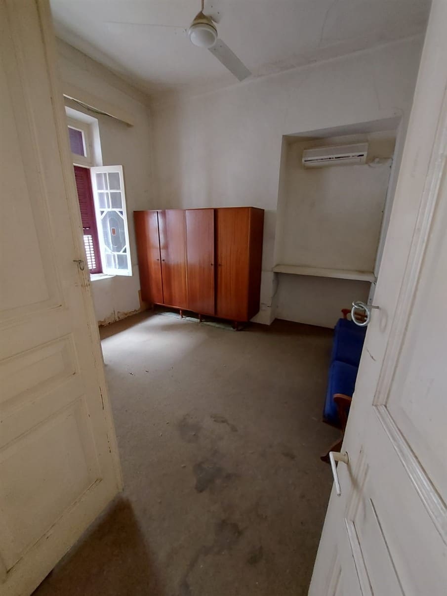 Limassol Property Classical Five Bedroom House