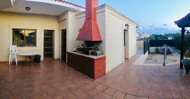 Larnaca Property Penthouse In Finikoudes