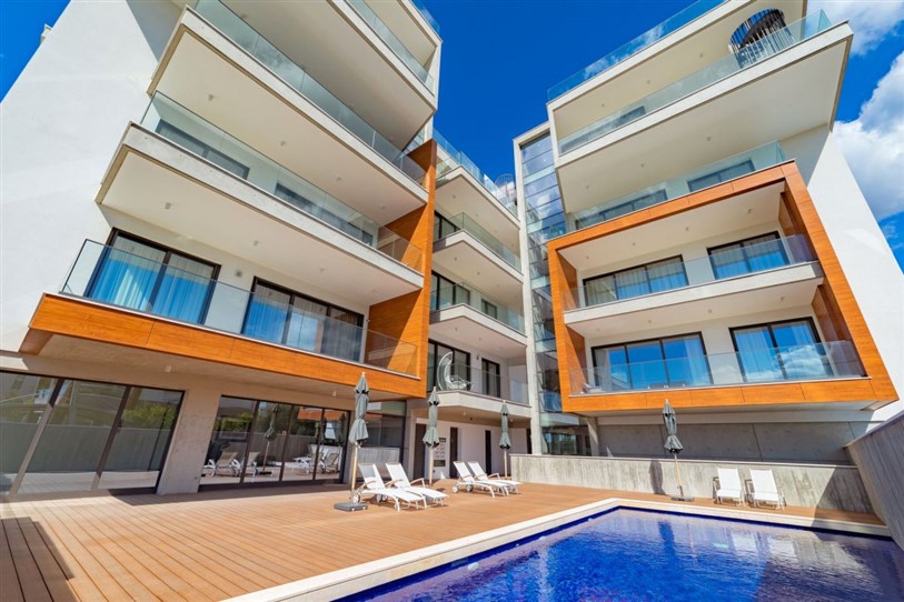 Limassol Property Three Bedroom Luxury Apartment