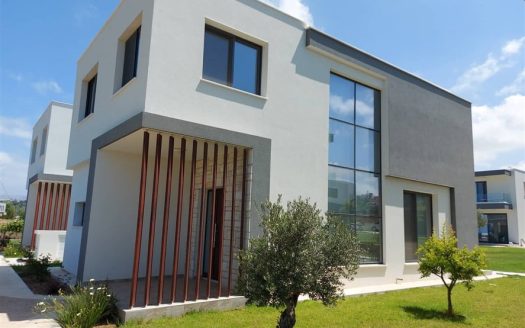 Paphos Property Beautiful Sea Villas