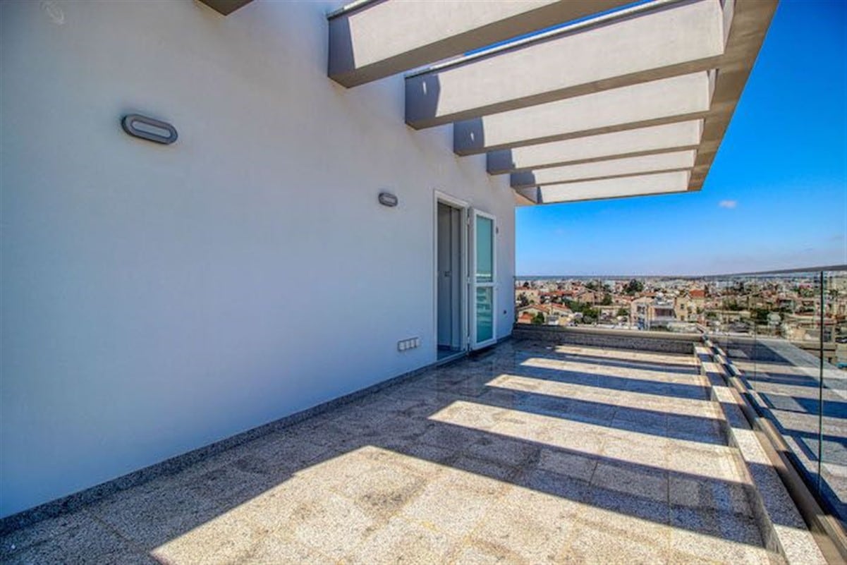 Limassol Property Stylish Three Bedroom Penthouse