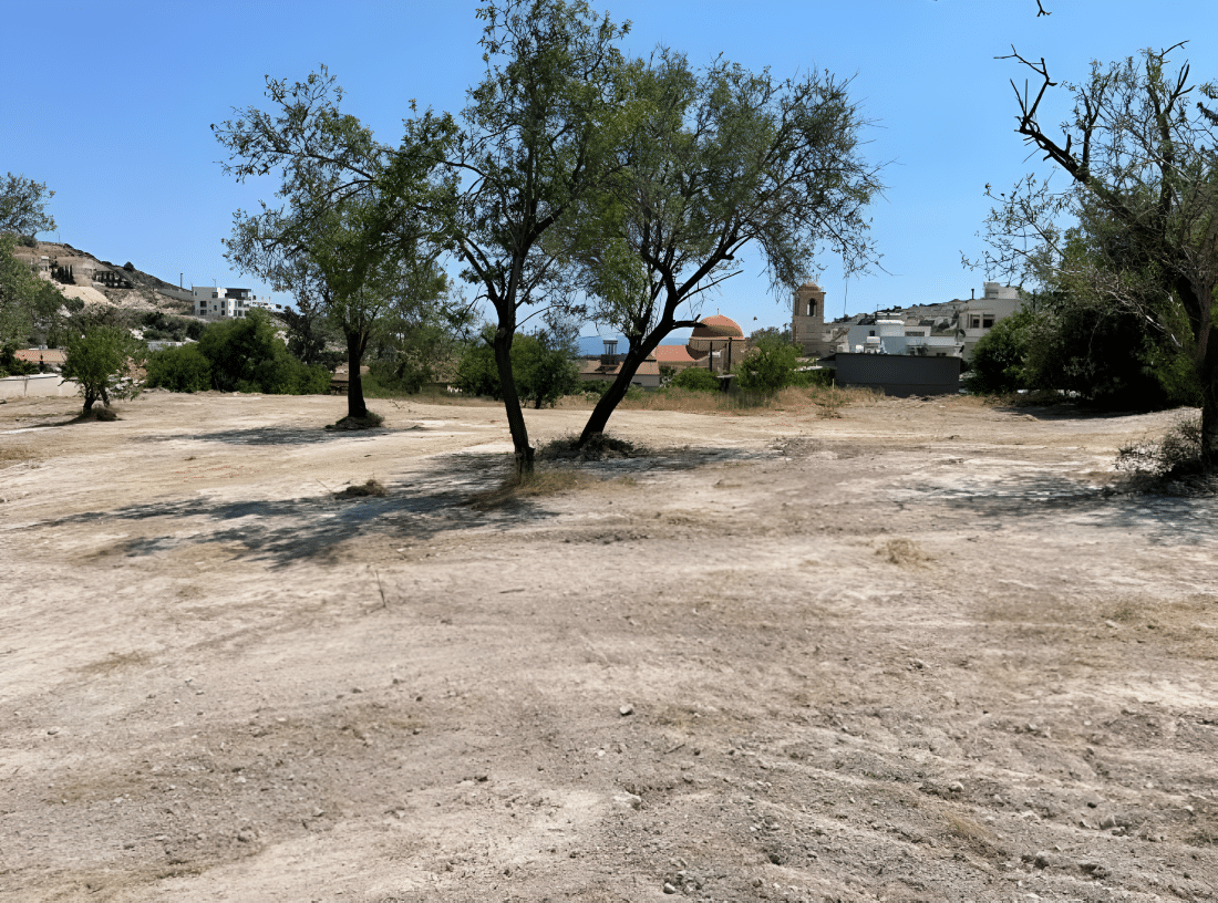 Limassol Property Field 3825 m2 in Agios Tychonas
