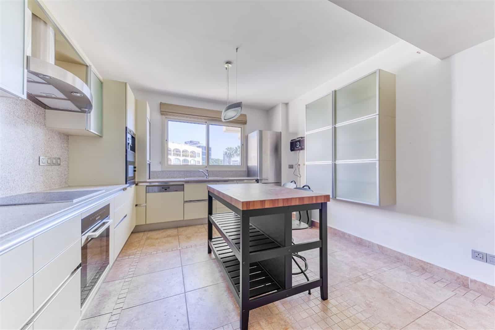 Limassol Property Three Bedroom Apartment