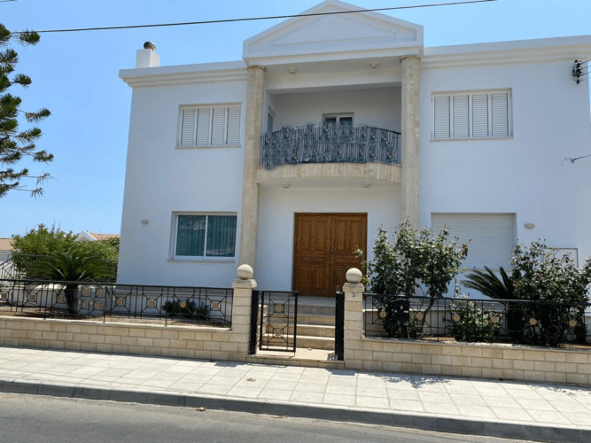 Limassol Property Spacious Four Bedroom House