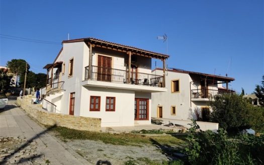 Larnaca Property Bungalow And Studio