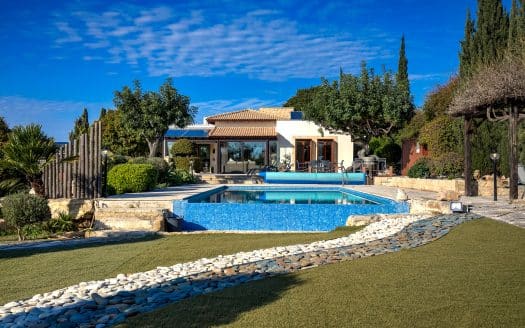 Paphos Property Four Bedroom Villa in Golf Resort