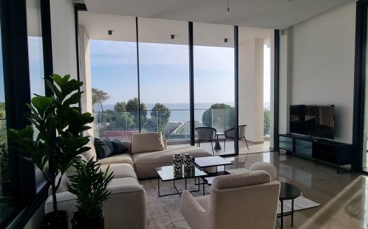 Limassol Property Whole-Floor Three Bedroom Apartment