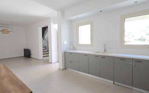 Limassol Property Beautiful Three Bedroom House