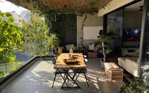 Limassol Property Stylish Three Bedroom Apartment
