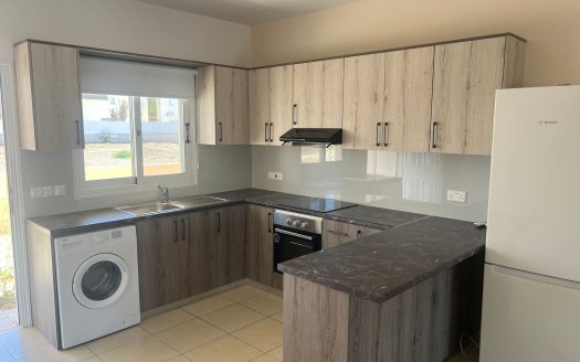 Paphos Property Two Bedroom Apartment in Complex with Pool