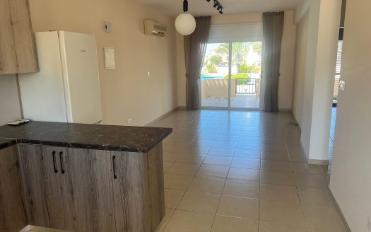 Paphos Property Two Bedroom Apartment in Complex with Pool