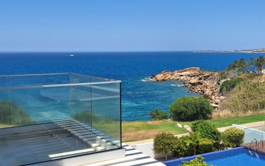 Paphos Property Four Bedroom Villa with Pool