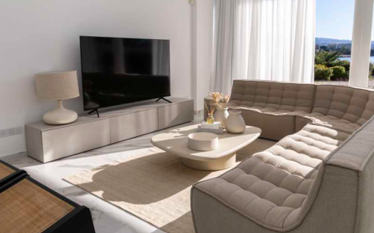 Paphos Property Four Bedroom Villa in a Gated Complex