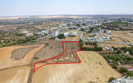 Shared residential field in Geri, Nicosia