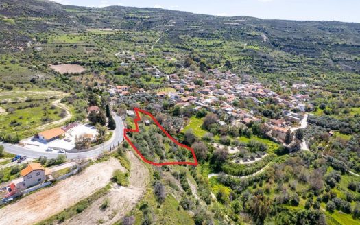 Shared residential field in Kedares, Paphos