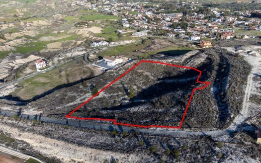 Shared residential field in Arediou, Nicosia