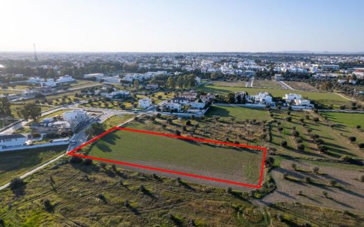 Shared residential field in Chryseleousa, Strovolos