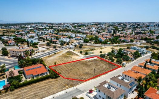 Shared residential field in Latsia, Nicosia