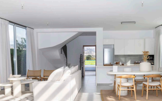 Paphos Property Three Bedroom Villa in a Gated Complex