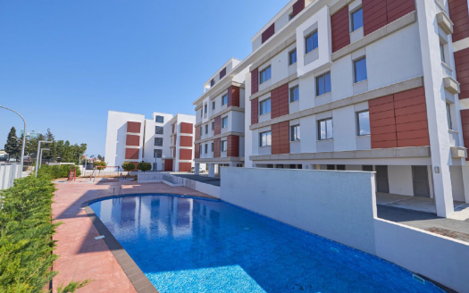 Modern 3-bedroom flat for rent in Limassol with spacious interiors