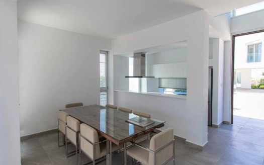 Paphos Property Four Bedroom Villa in a Gated Complex