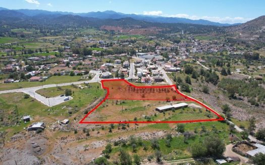 Shared residential field in Mitsero, Nicosia