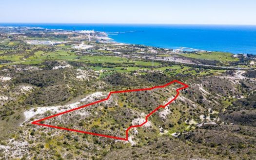 Shared agricultural field in Pentakomo, Limassol