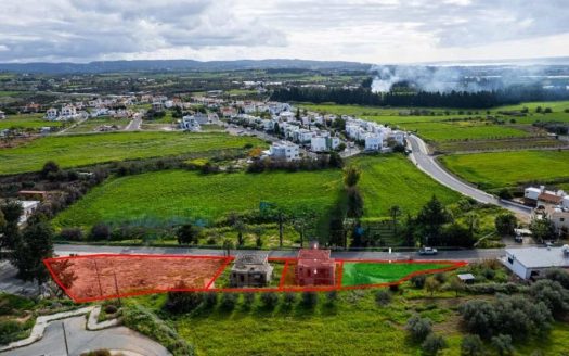 Shared residential field in Timi, Paphos