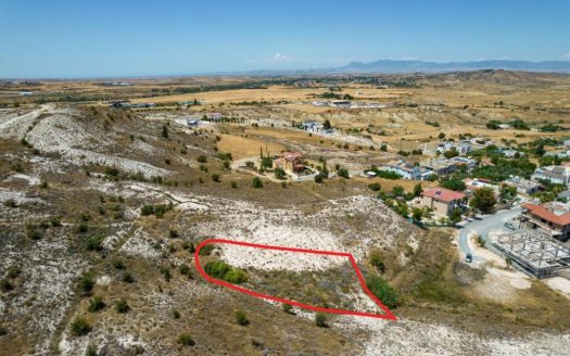 Residential field in Arediou, Nicosia