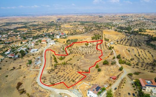 Residential field in Nikitari, Nicosia