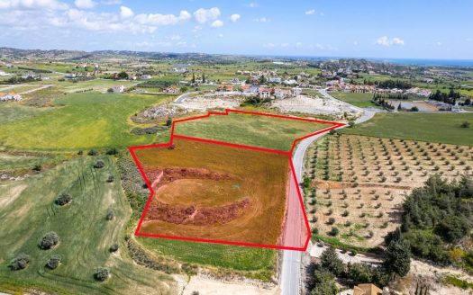 Shared residential field in Anafotida, Larnaca