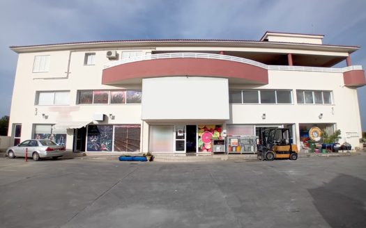Mixed-use building in Klirou, Nicosia