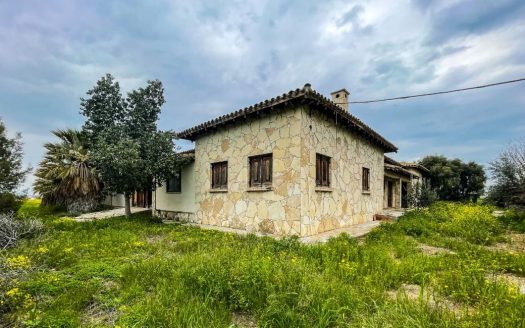 Residential field in Lakatamia, Nicosia