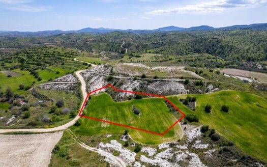 Residential field in Kampia, Nicosia