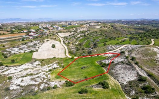 Residential field in Kampia, Nicosia